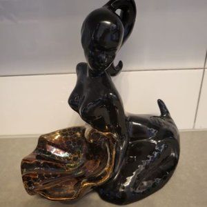 Vintage Mermaid Soap Dish - Black with gold iridescent shell.